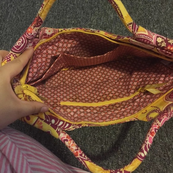 Vera Bradley purse - Picture 2 of 4